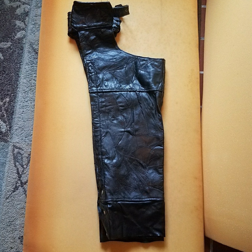 Leather motorcycle chaps